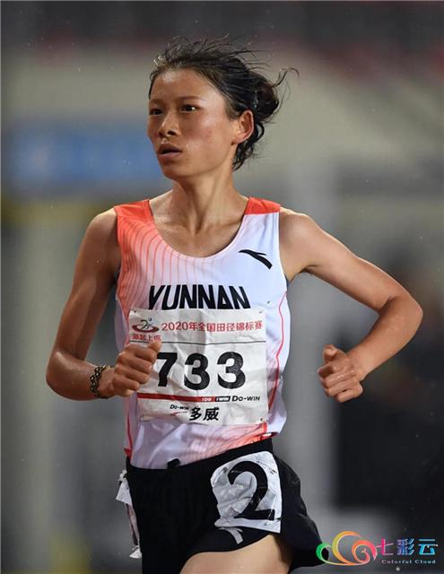 云南姑娘张德顺勇夺全国田径锦标赛女子10000米冠军1.jpg