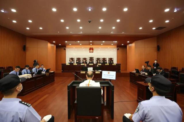 杭州中院一审公开开庭审理被告人许国利故意杀人案（图据杭州中院微信公众号）