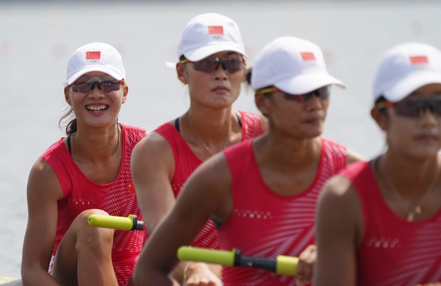 赛艇——女子四人双桨：中国队夺得冠军 (4).JPG