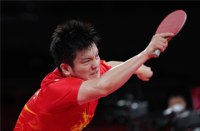 樊振东七局苦战险胜中国台北选手，挺进男乒单打决赛 图片来源于新华社