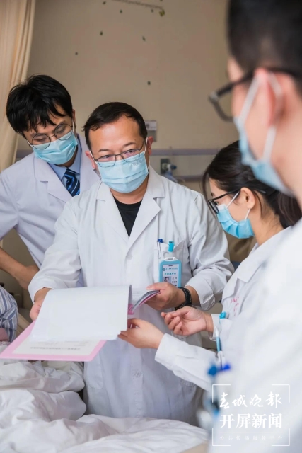 云南省第三人民医院肝胆胰外科 完成全省首例小儿先天性巨大膈疝修补术
