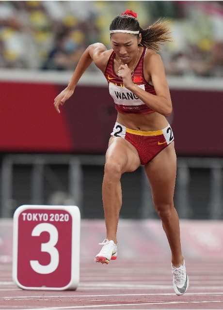 很棒！中国选手王春雨获得奥运会女子800米第五名 图片来源于新华社