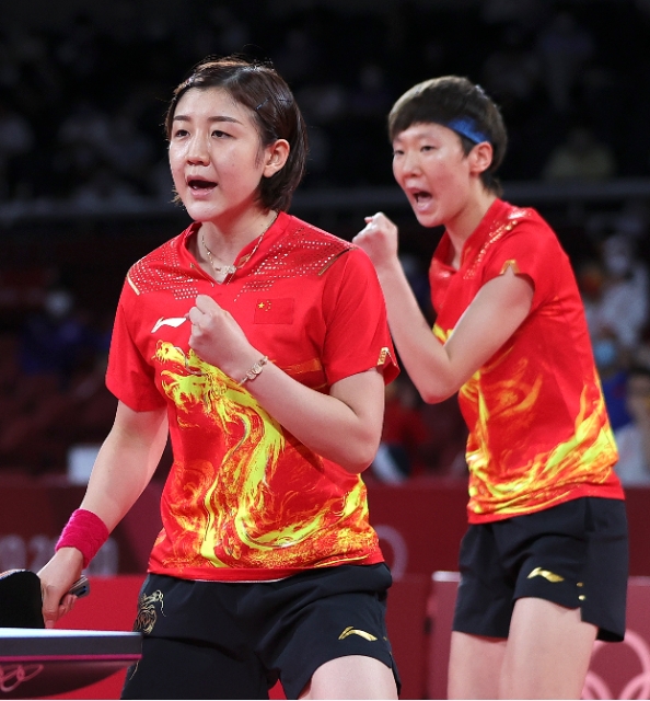 第34金！中国队夺得东京奥运会乒乓球女子团体金牌 图片来源于新华社
