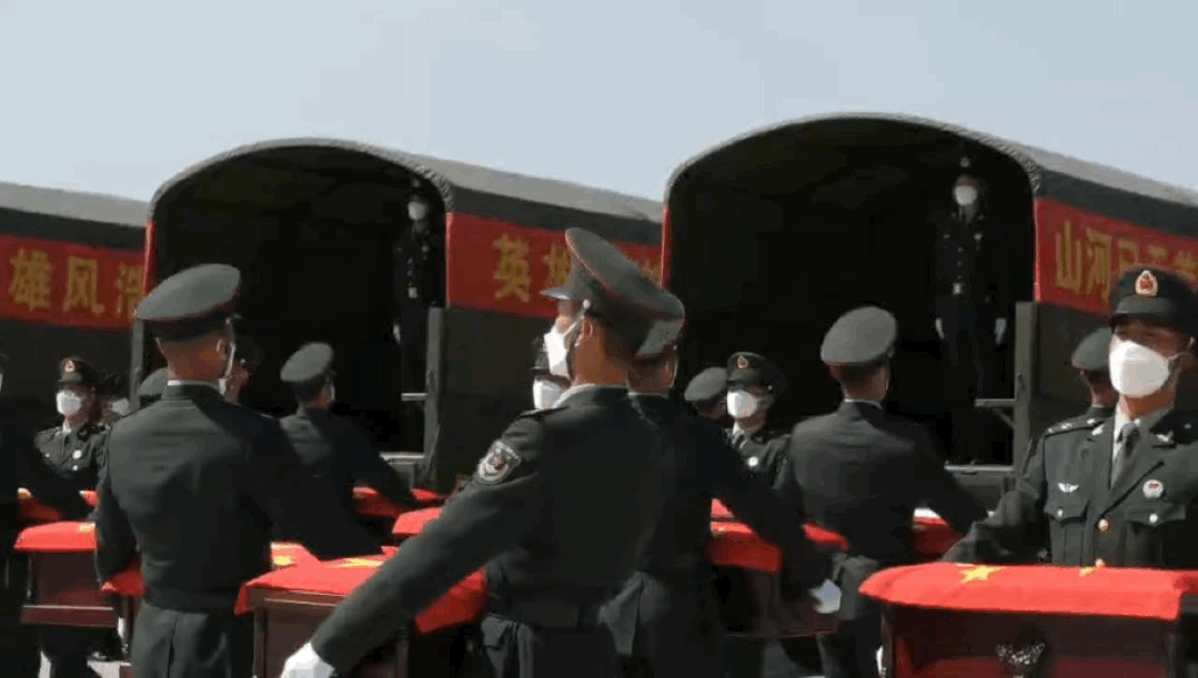 他们走了71年 中国退役军人21.gif