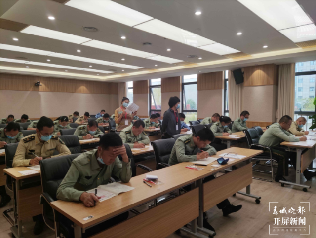 云南省组织2021年转业军官安置考试（开屏新闻记者罗宗伟摄影报道）