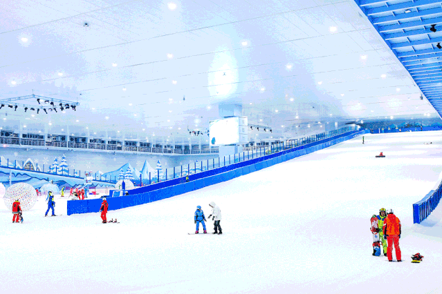 室内滑雪场