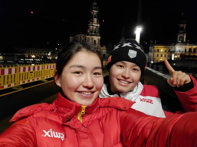 维吾尔族女孩迪妮格尔 期待北京冬奥会上为国争光2.jpg