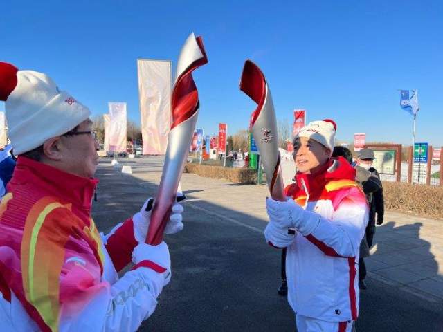 圣火飞扬！2022年北京冬奥会火炬接力开始（图据央视新闻客户端）