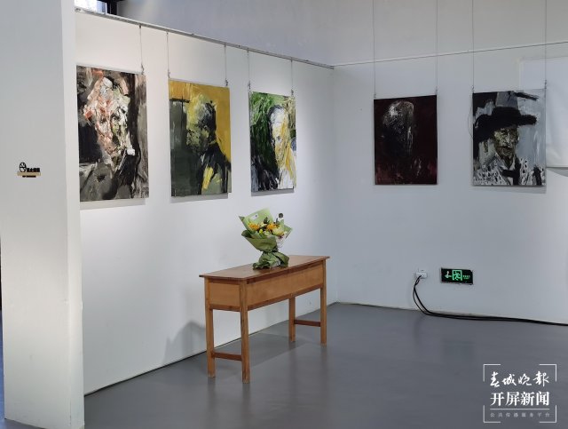 “文旅云南”催生丽江“雪山艺术群” 50位诺贝尔文学奖人物油画公展，作者竟是他
