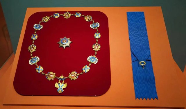习近平获颁的勋章，每一枚都象征最高荣誉8.jpg
