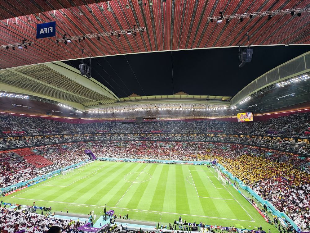 新华社发 2022年卡塔尔世界杯开幕式在海湾球场举行