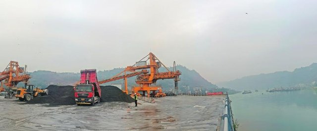 “万里长江第一港”——水富港 生态智慧的现代港口呼之欲出