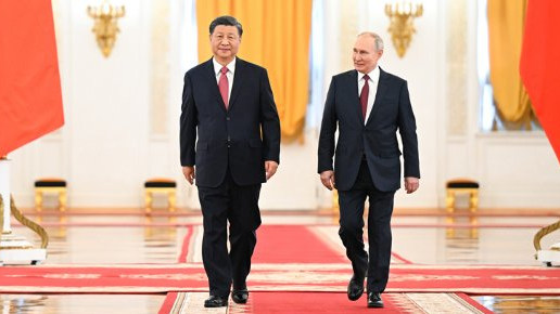 北京—莫斯科，世界瞩目的握手时刻
