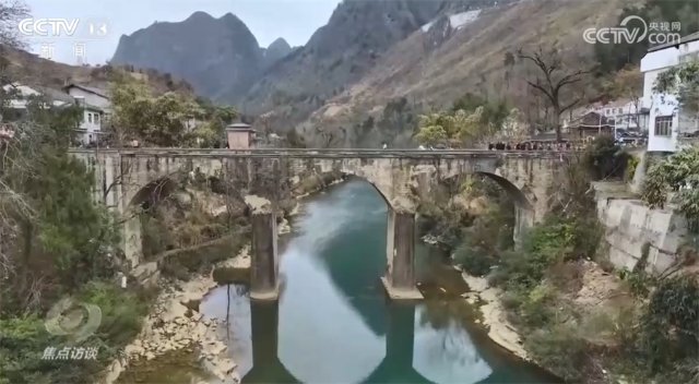 焦点访谈：中国路 “桥”见贵州3.jpg