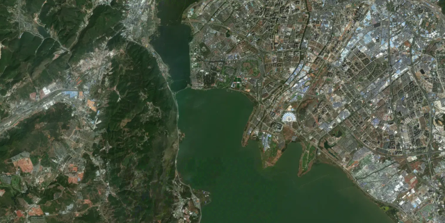 滇池卫星图