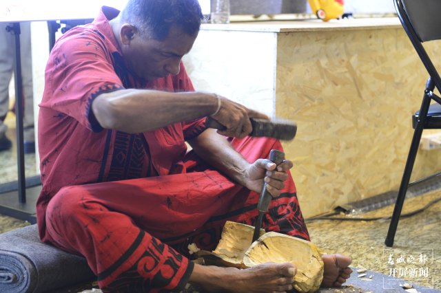 第11届中国·南亚东南亚艺术周，南方丝绸之路上的民间手工技艺交流展示，斯里兰卡面具艺术展示.JPG