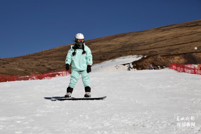 会泽大海草山滑雪旅游度假区“开板”营业