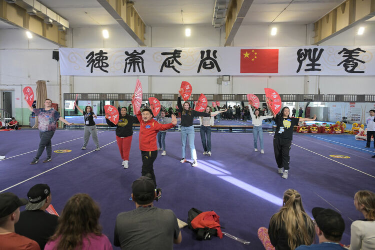 “习主席邀请我们来中国，我特别激动”——美国华盛顿州中学生代表团访华速写