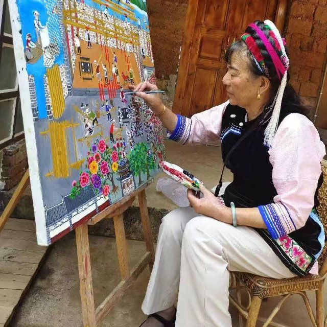 追风逐花 爱在大理 | 白族奶奶的色彩世界：双廊农民画家的故事