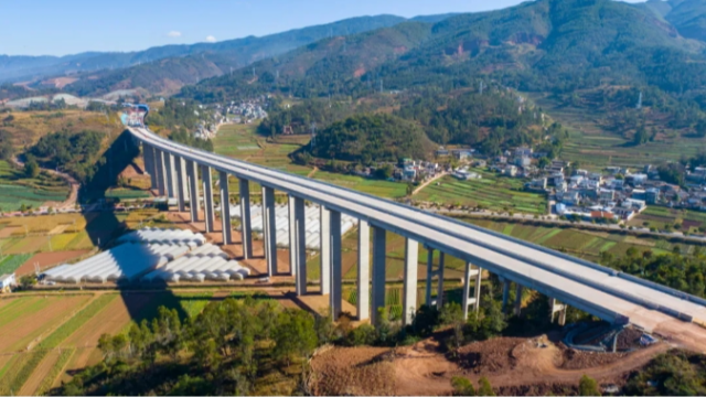五一期间，云南交投集团多条在建高速公路刷新进度条！