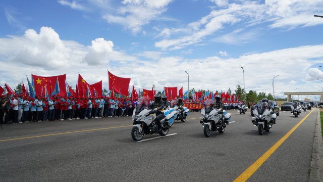 高清大图｜盛大隆重 习近平主席受到“最高礼遇”欢迎